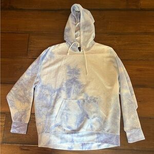 Nike Women’s Blue and White Tie Dye Hoodie